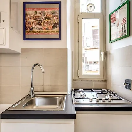 Lovely With Balcony In Campo De' Fiori * Roma