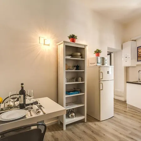 Lovely With Balcony In Campo De' Fiori Roma