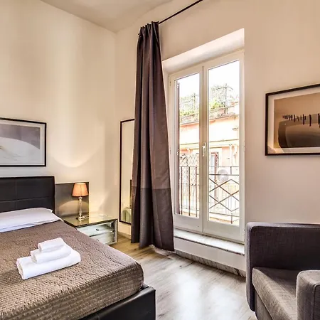 Lovely With Balcony In Campo De' Fiori Apartment *